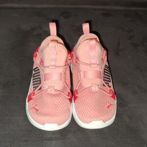 PUMA Kids Rift Slip on Pop Running Shoes Size 8C